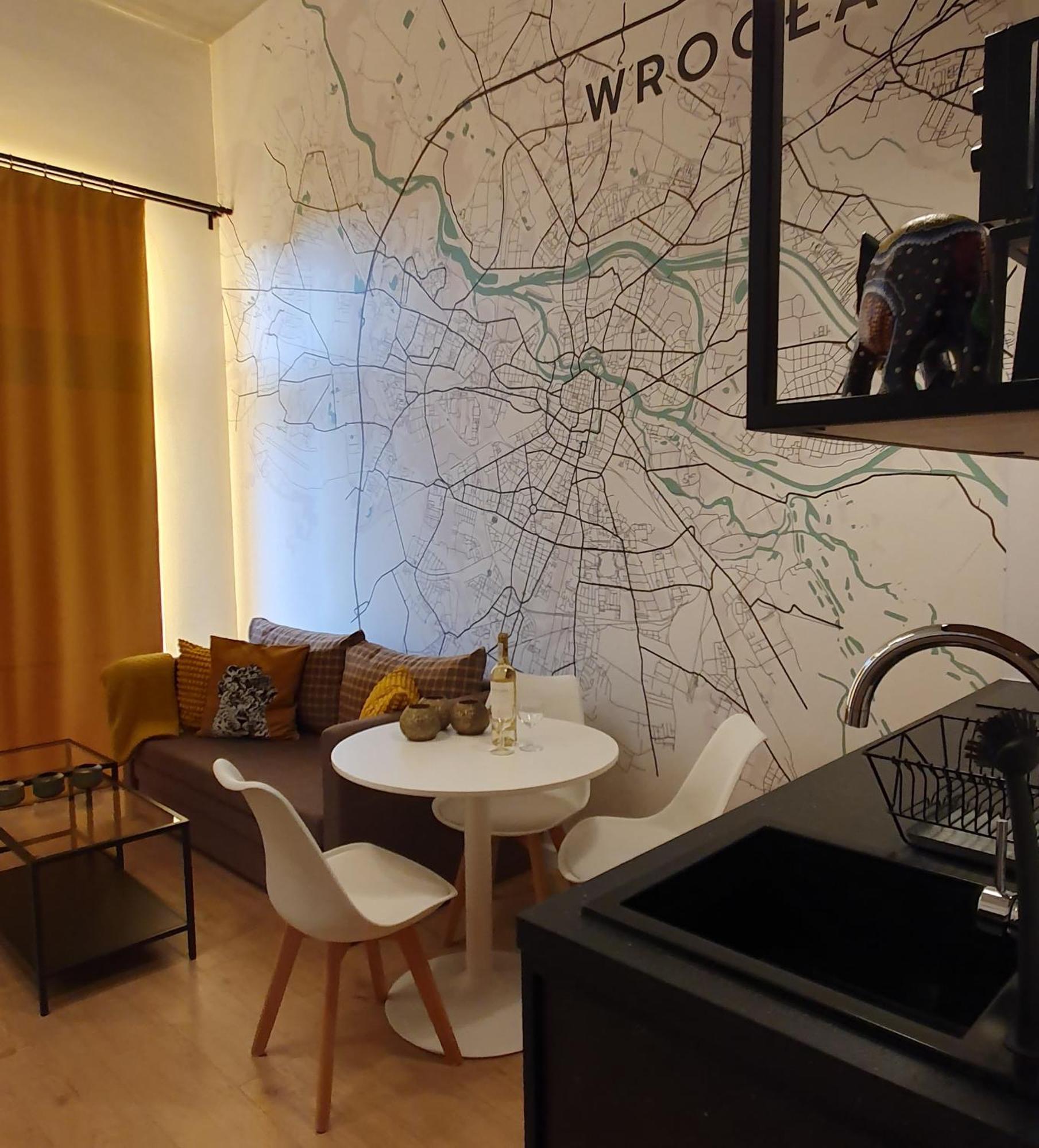 Travel&Sleep Airport Apartment Zarembowicza Wrocław Eksteriør billede