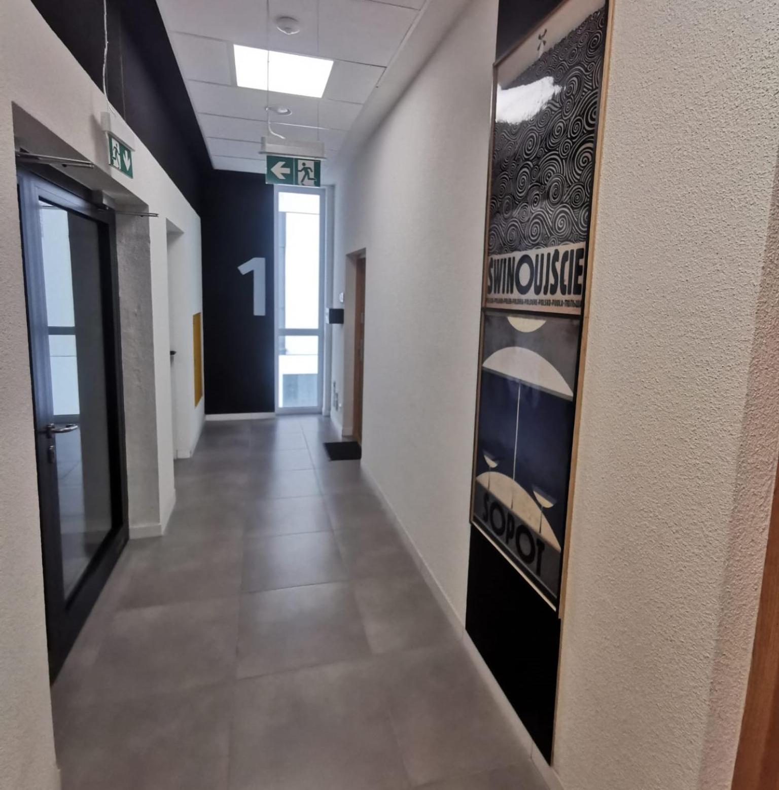 Travel&Sleep Airport Apartment Zarembowicza Wrocław Eksteriør billede