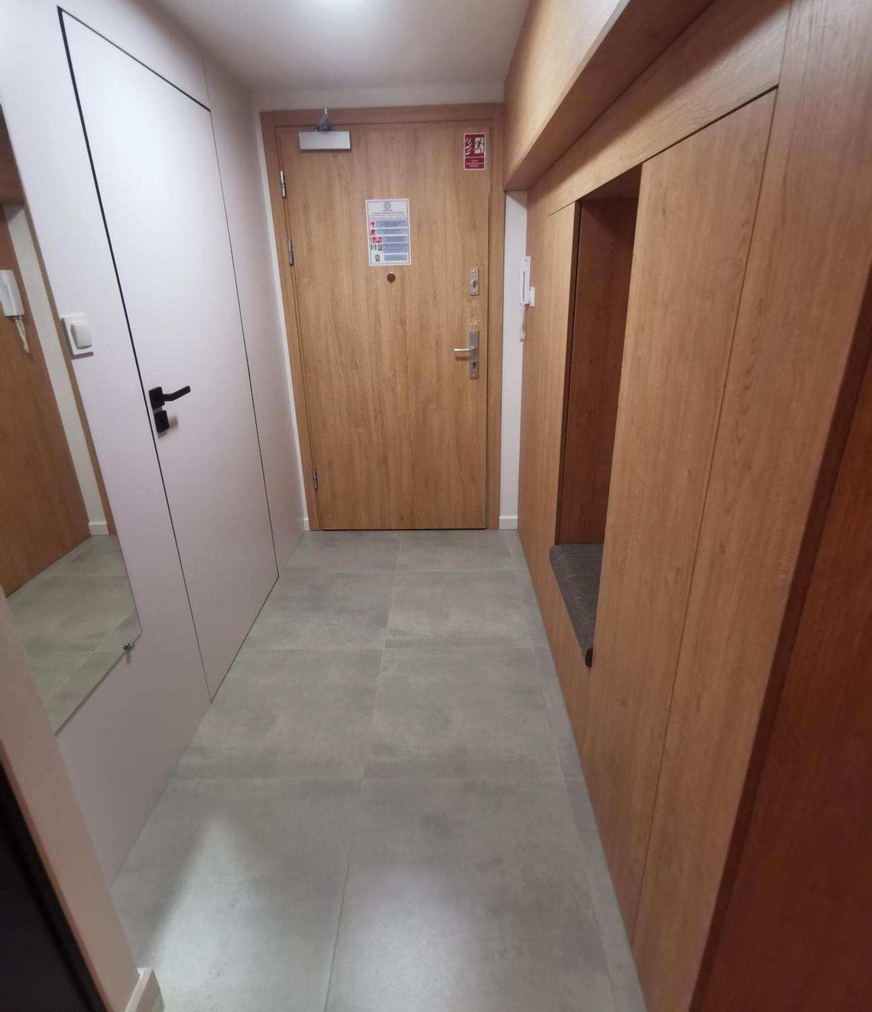 Travel&Sleep Airport Apartment Zarembowicza Wrocław Eksteriør billede