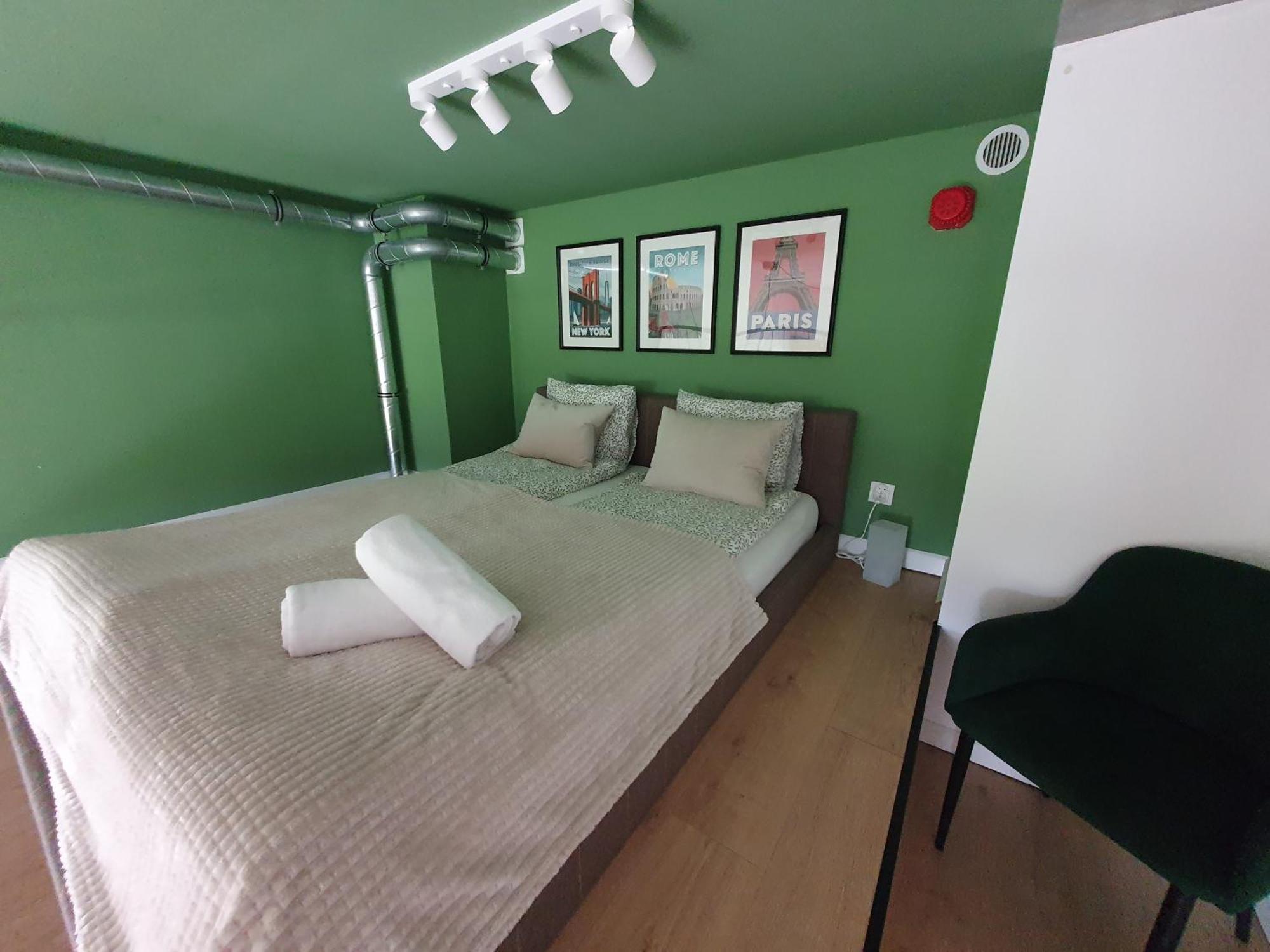 Travel&Sleep Airport Apartment Zarembowicza Wrocław Eksteriør billede