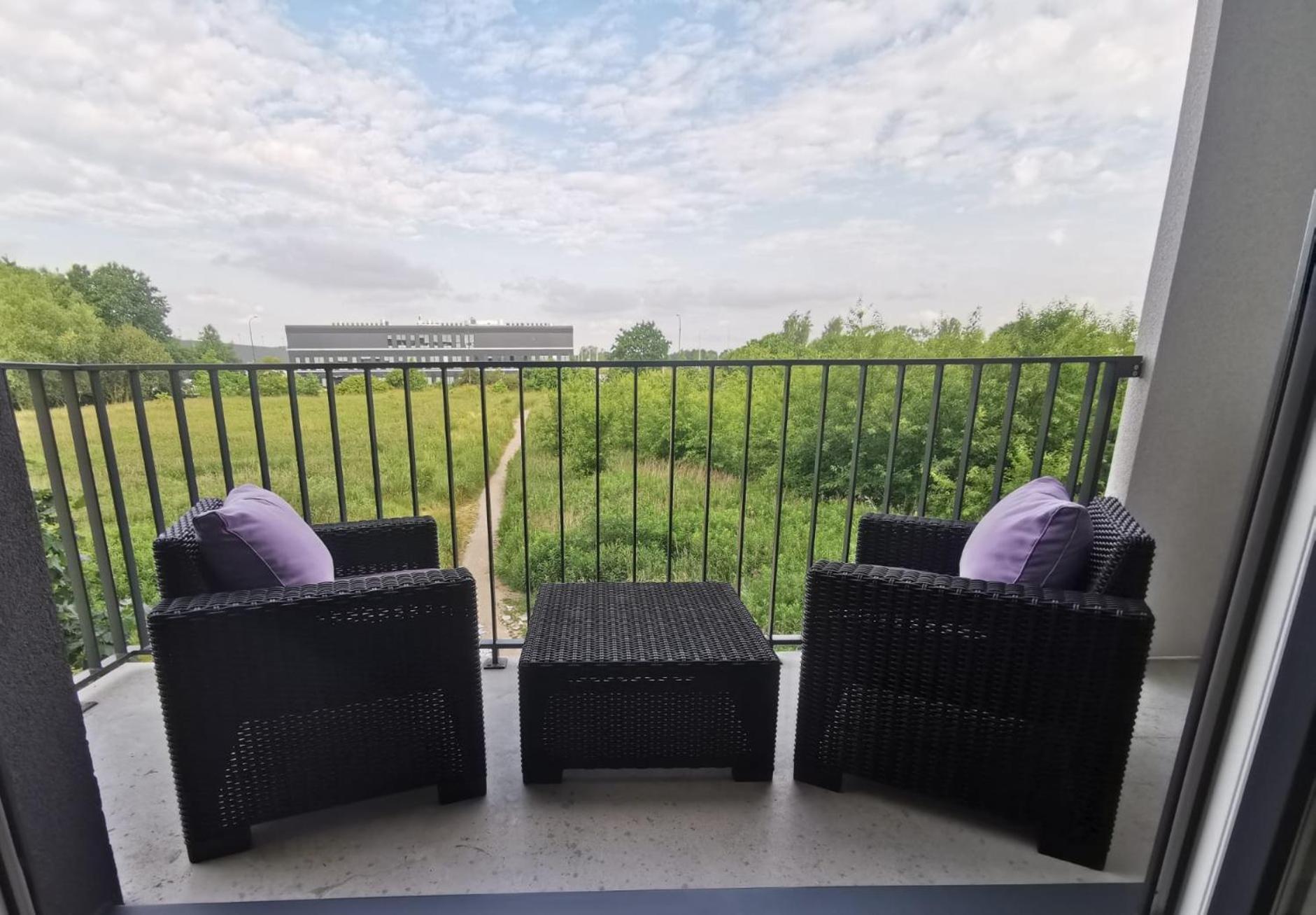 Travel&Sleep Airport Apartment Zarembowicza Wrocław Eksteriør billede